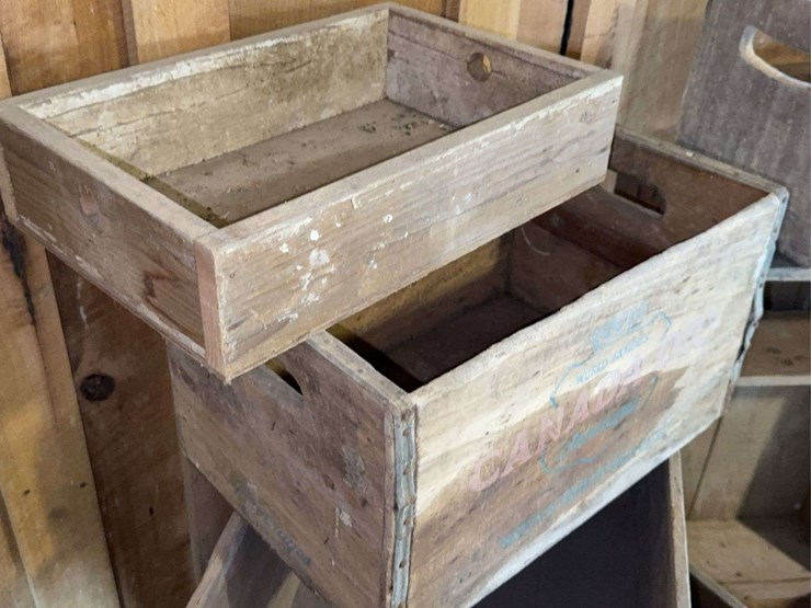 group-of-wood-boxes-image-4