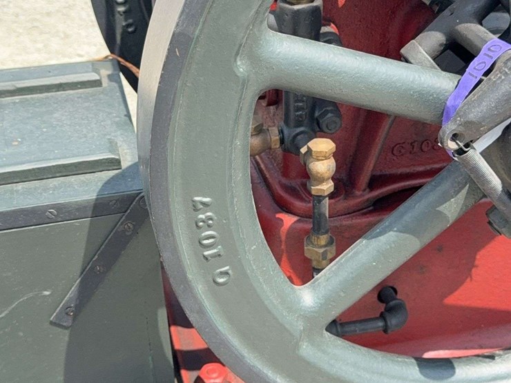 2-hp-international-harvester-“famous”-vertical-engine-with-cooling-tank-image-14