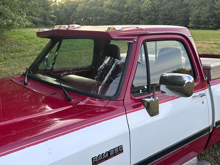 1991-dodge-d250-image-7