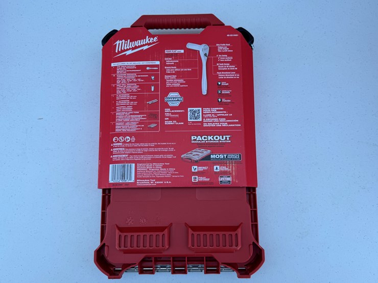 #1001-•-milwaukee-3/8”-drive-28pc-ratchet-&-socket-set-with-packout™-low-profile-compact-organizer---sae...-image-4
