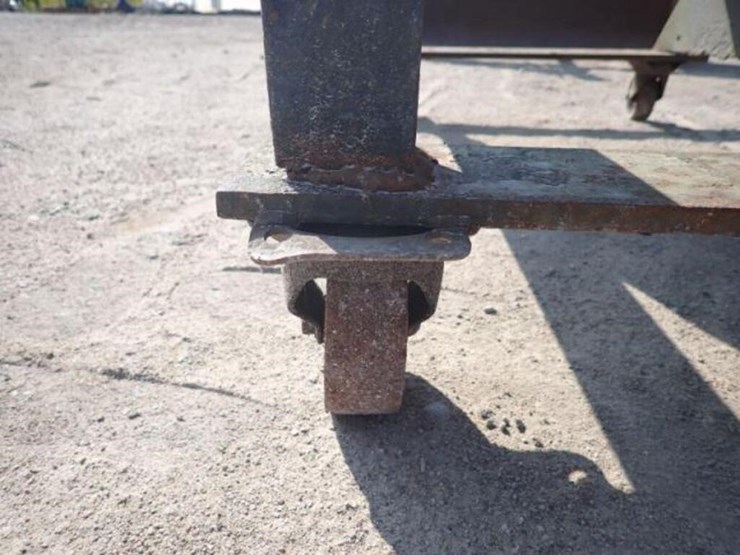 4-step-rolling-metal-stairs-image-14