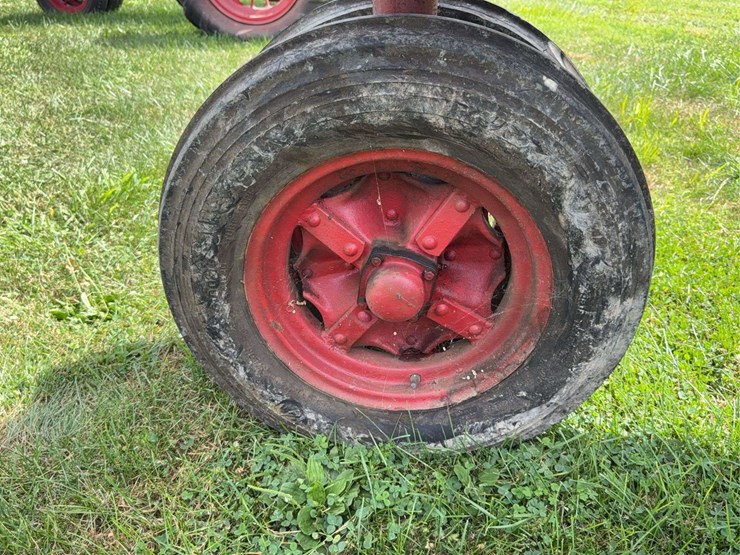 farmall-f-20-image-21