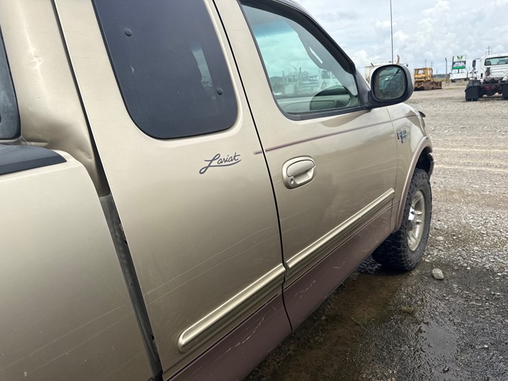 1999-ford-f150-image-17