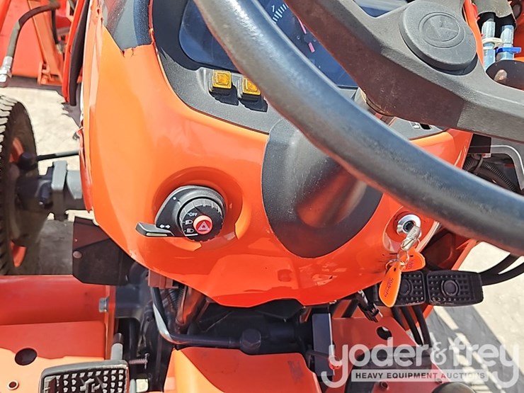 2019-kubota-l3901-image-27
