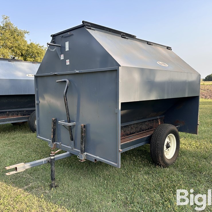 L-H 8’ X 7’ Creep Feeder