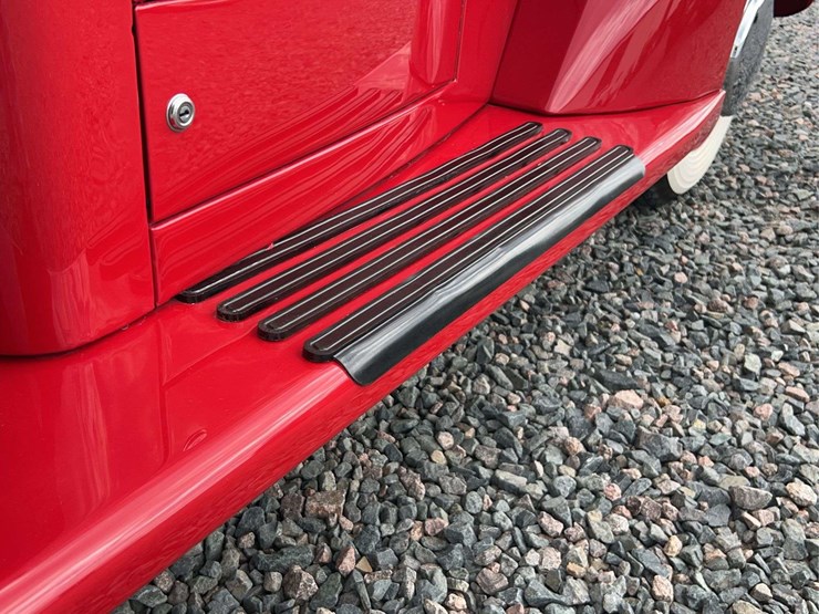 1948-diamond-t-201-one-ton-pickup-image-44