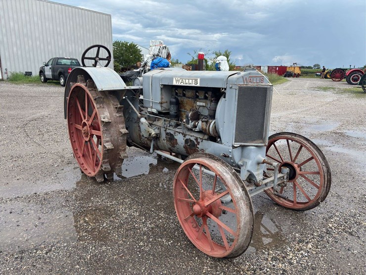 wallis-20-30-tractor-image-1
