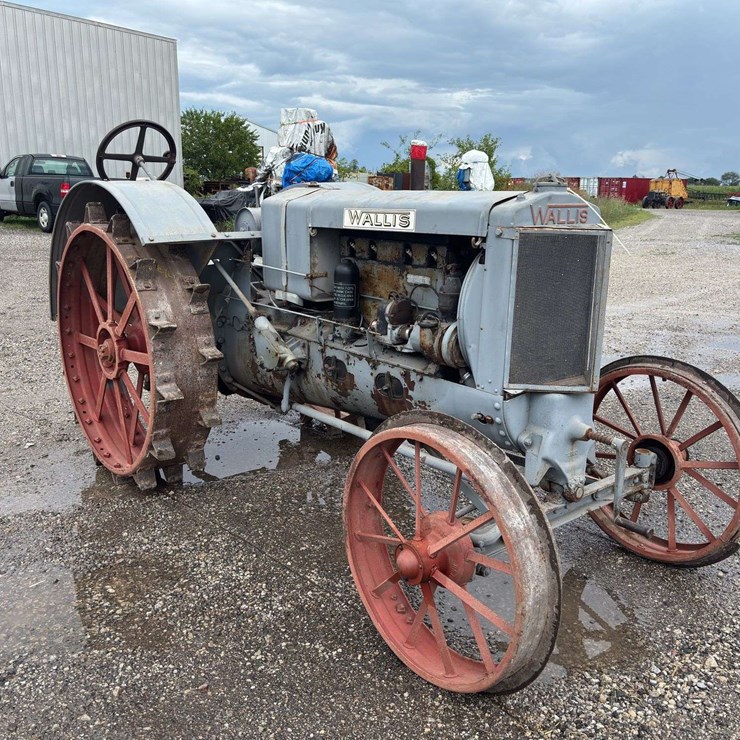 Wallis 20-30 Tractor