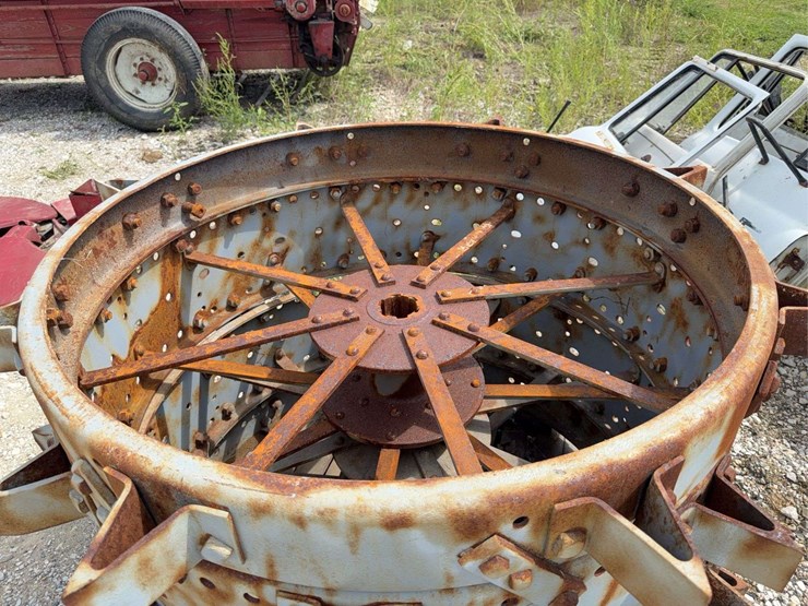 steel-wheels-with-extensions-image-2
