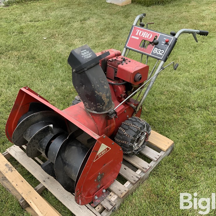 TORO 832