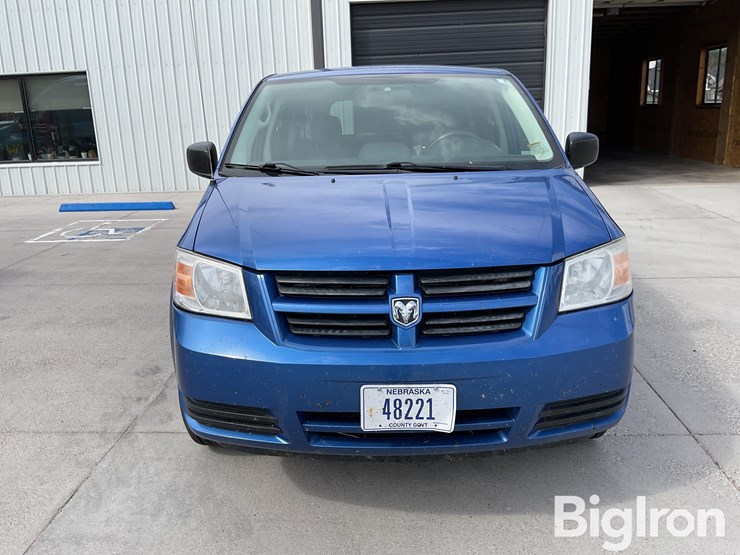 2008-dodge-grand-caravan-se-image-2
