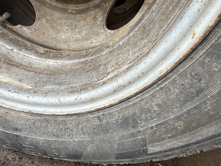 2005-ford-f350-image-9