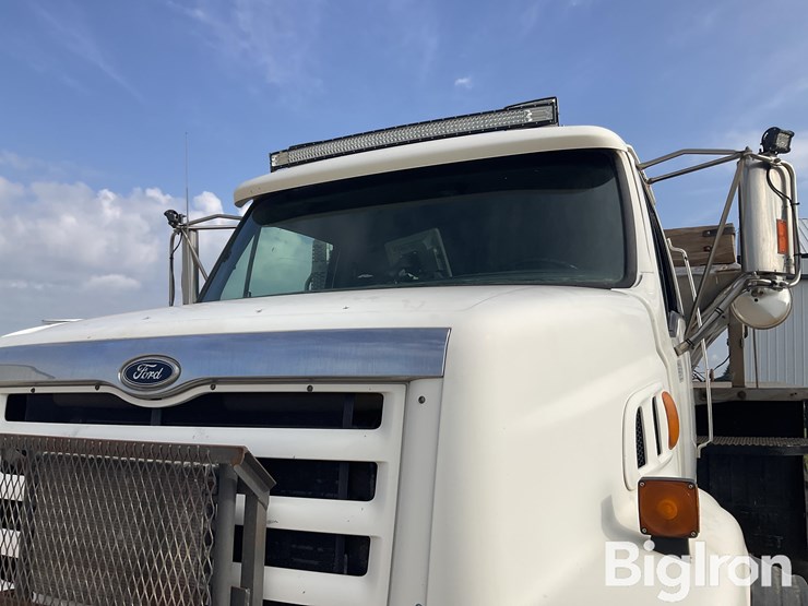 1998-ford-l8501-image-12
