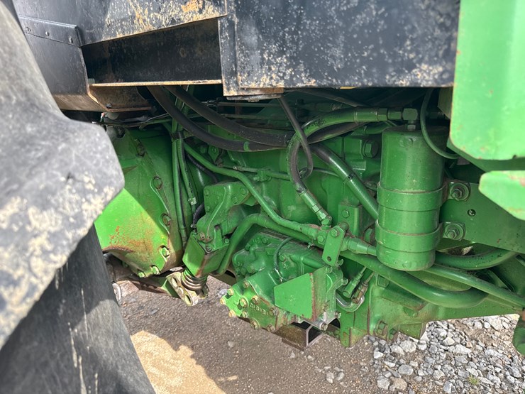 john-deere-4840-image-21