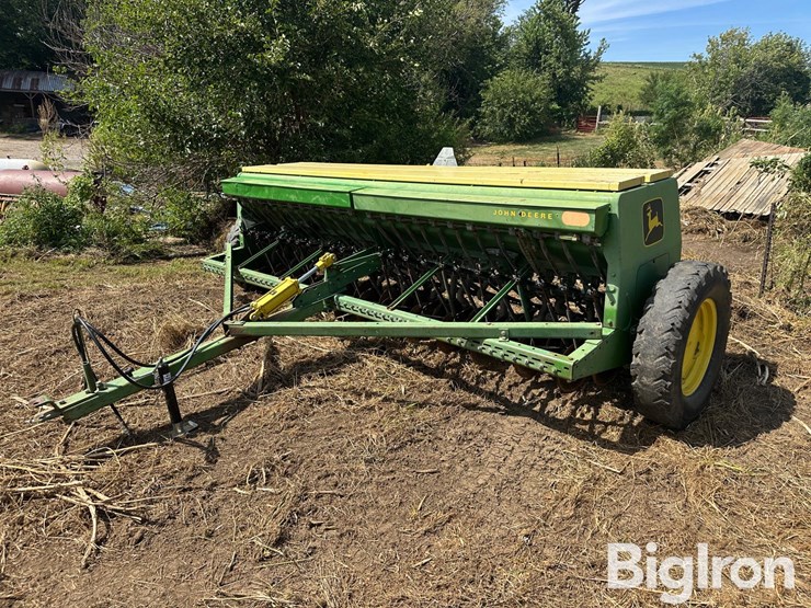 john-deere-8300-image-2