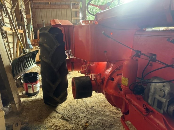 1935-allis-chalmers-u-tractor-image-7