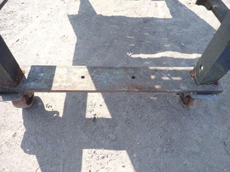 4-step-rolling-metal-stairs-image-13