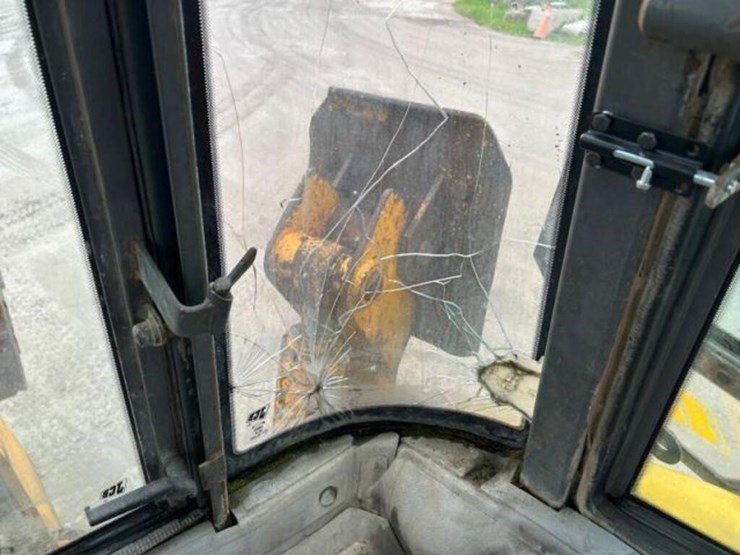 1994-jcb-214-image-17