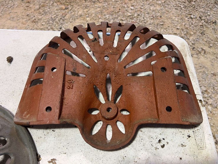 (3)-cast-iron-seats-image-14