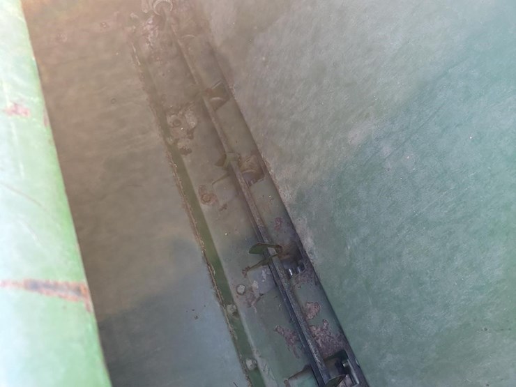 john-deere-8300-image-29