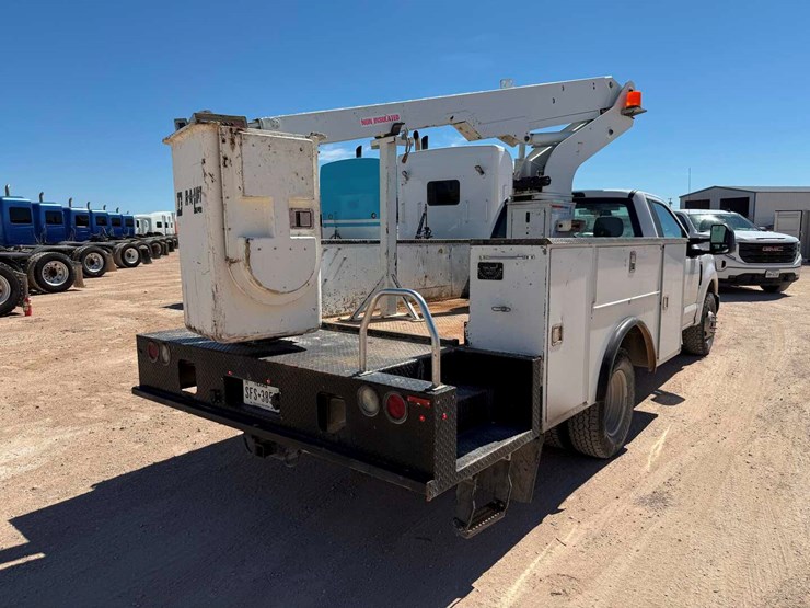 2019-ford-f350-image-4