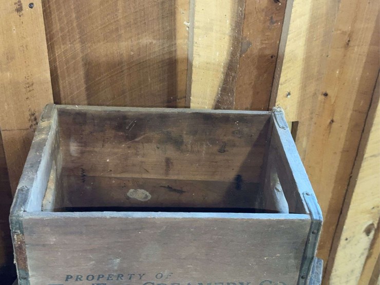 group-of-wood-boxes-image-11