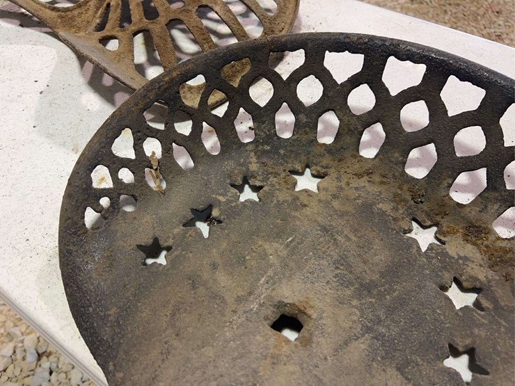 (3)-cast-iron-seats-image-8