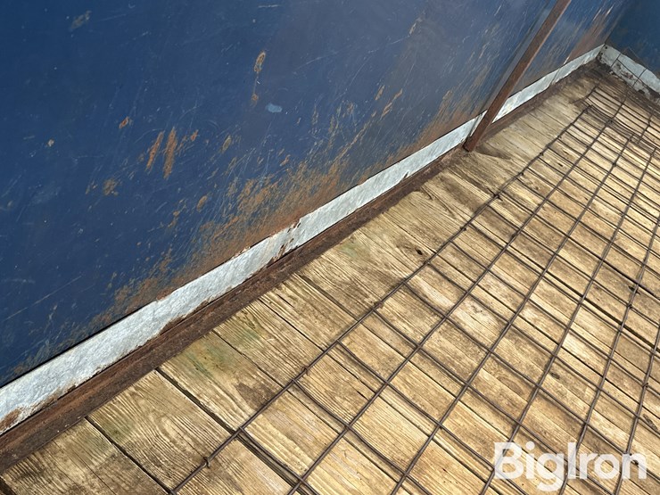 20’-steel-t/a-livestock-trailer-image-18