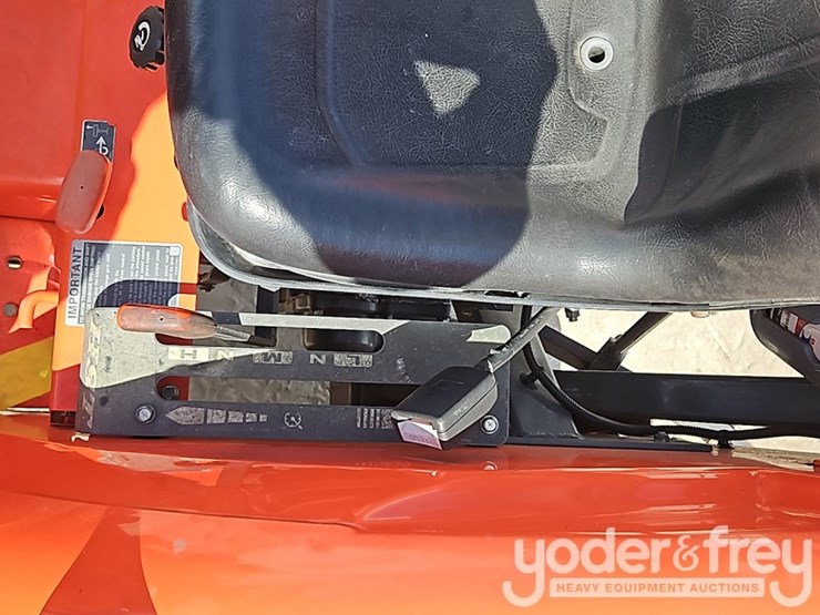 2019-kubota-l3901-image-24