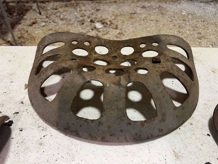 (3)-cast-iron-seats-image-11