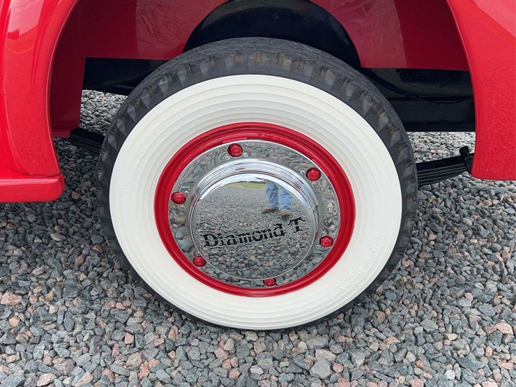 1948-diamond-t-201-one-ton-pickup-image-72