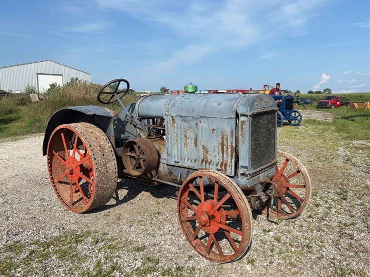 mccormick-deering-10-20-image-1