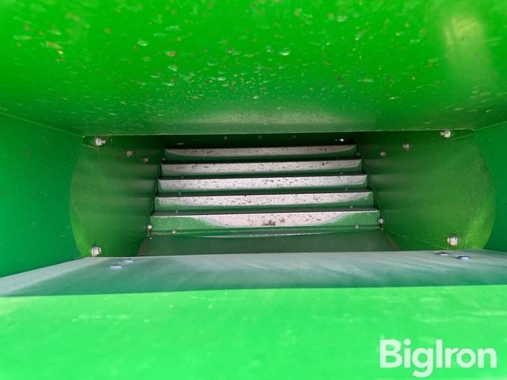 2022-john-deere-cs770-cotton-stripper-image-18