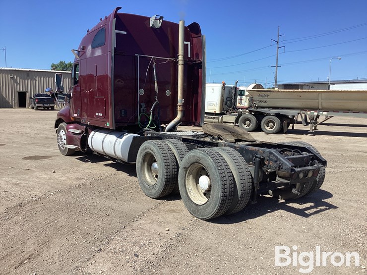 2007-kenworth-t2000-image-7