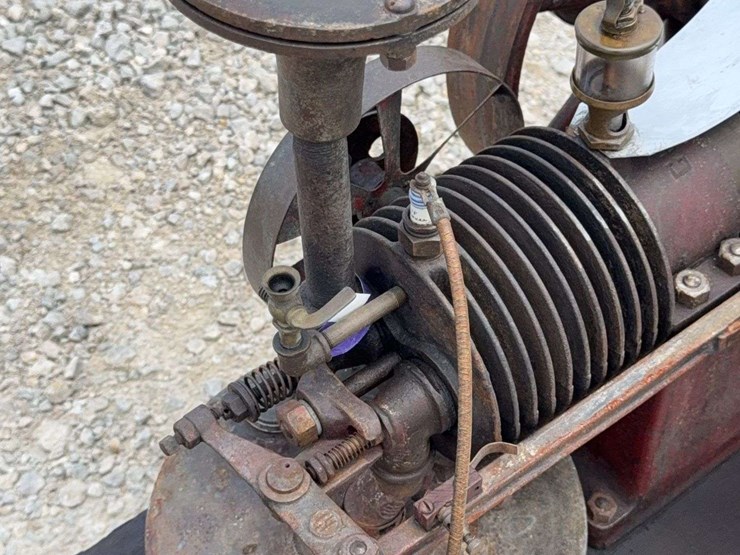 international-tom-thumb-engine-image-29