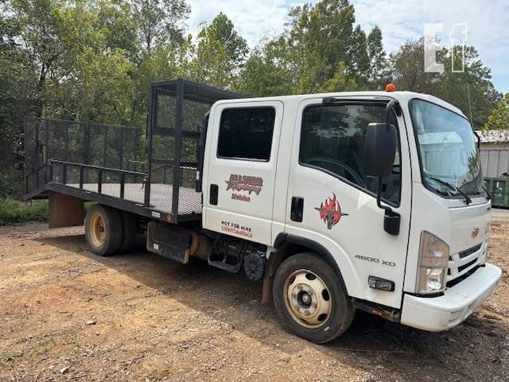 chevrolet-4500xd-landscape-truck-image-2