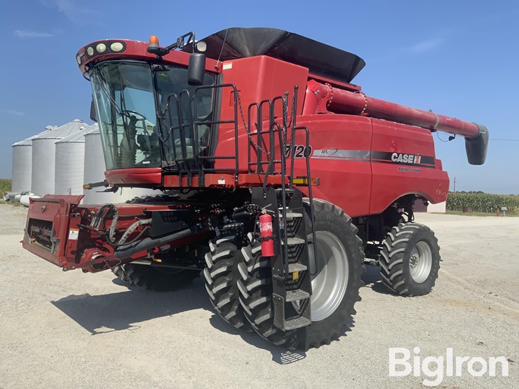 2009-case-ih-7120-image-1