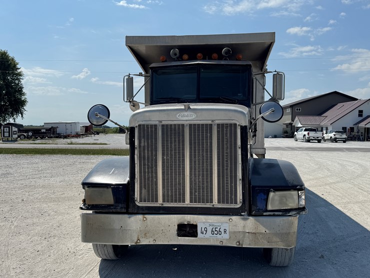 #1642-•-1995-peterbilt-dump-truck-image-11