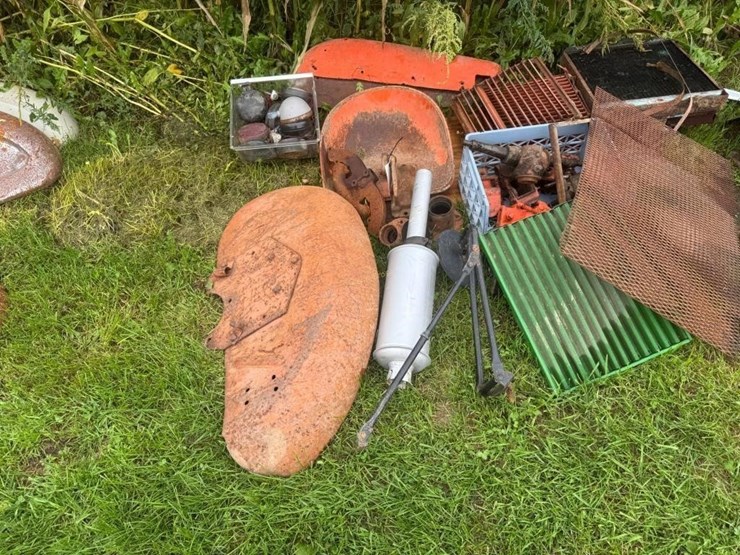 allis-chalmers-tractor-parts-image-2