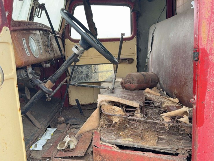 federal-grain-truck-image-78