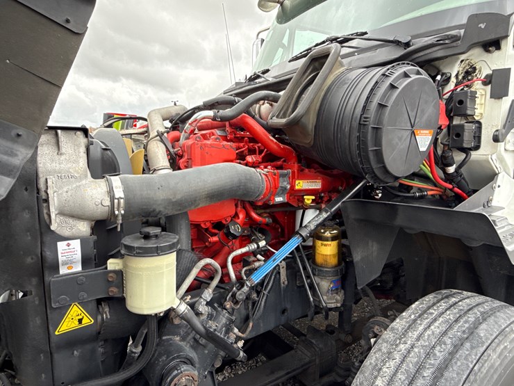 2015-international-prostar-image-53