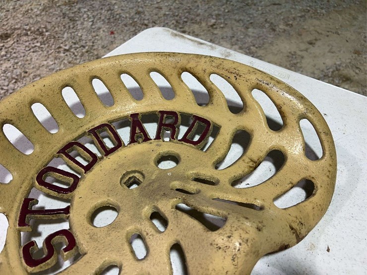 (3)-cast-iron-seats-image-13
