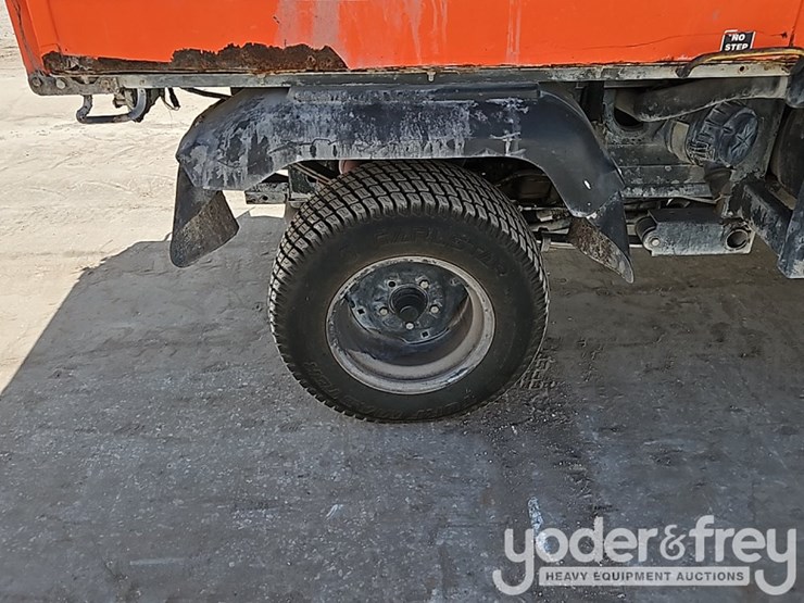 2009-kubota-rtv900-image-8