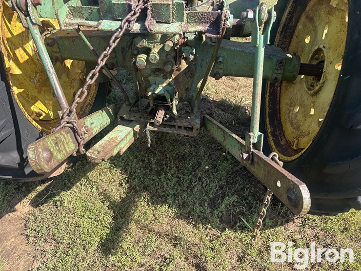 john-deere-b-image-9