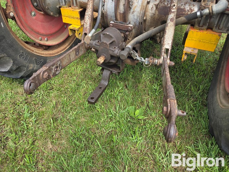 massey-ferguson-65-image-9