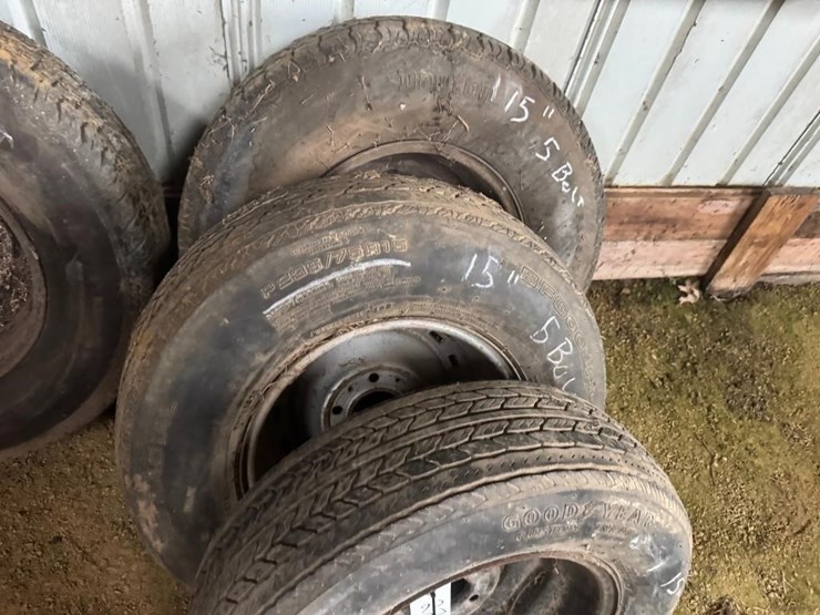 4-15"-tires-&-rims-image-3