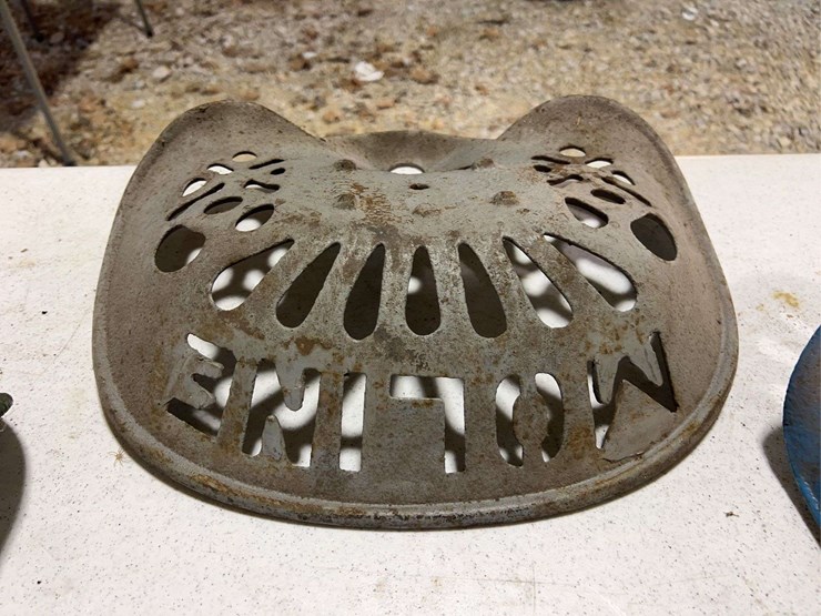 (3)-cast-iron-seats-image-12