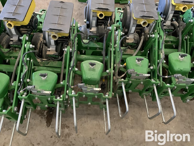 john-deere-5-image-2