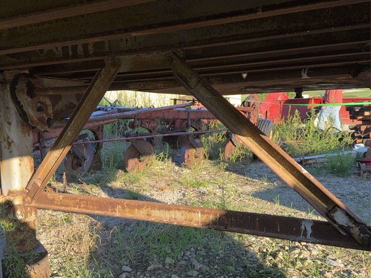monon-van-trailer-image-24