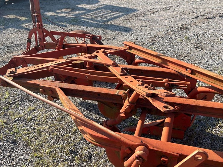 moline-5-bottom-plow-image-17